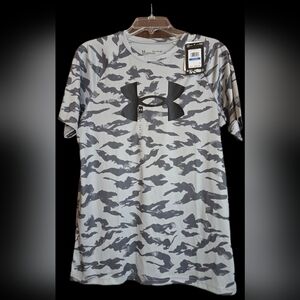 NWT! Under Armour Boy's Short Sleeve Camo Tee - Black and Gray